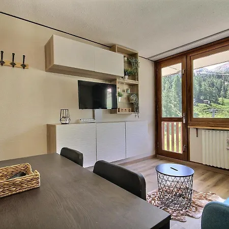 Joli Renove Pour 4, Au Pied Des Pistes, Balcon, Cuisine Equipee, Non Fumeur - Fr-1-455-235