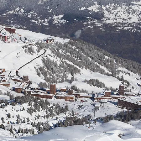 Joli Renove Pour 4, Au Pied Des Pistes, Balcon, Cuisine Equipee, Non Fumeur - Fr-1-455-235 *